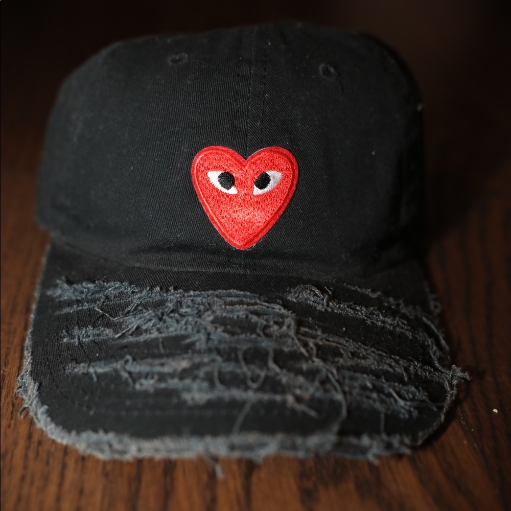 Comme Des Garcons Play Black & Red Heart Hat